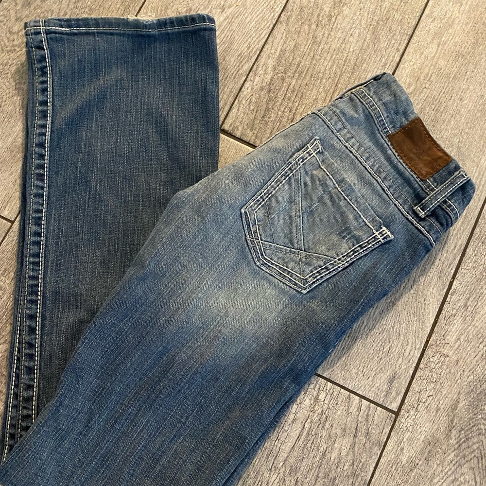 BKE
Stella fit
27L
White stitched
Stretchy and comfortable 👖💗